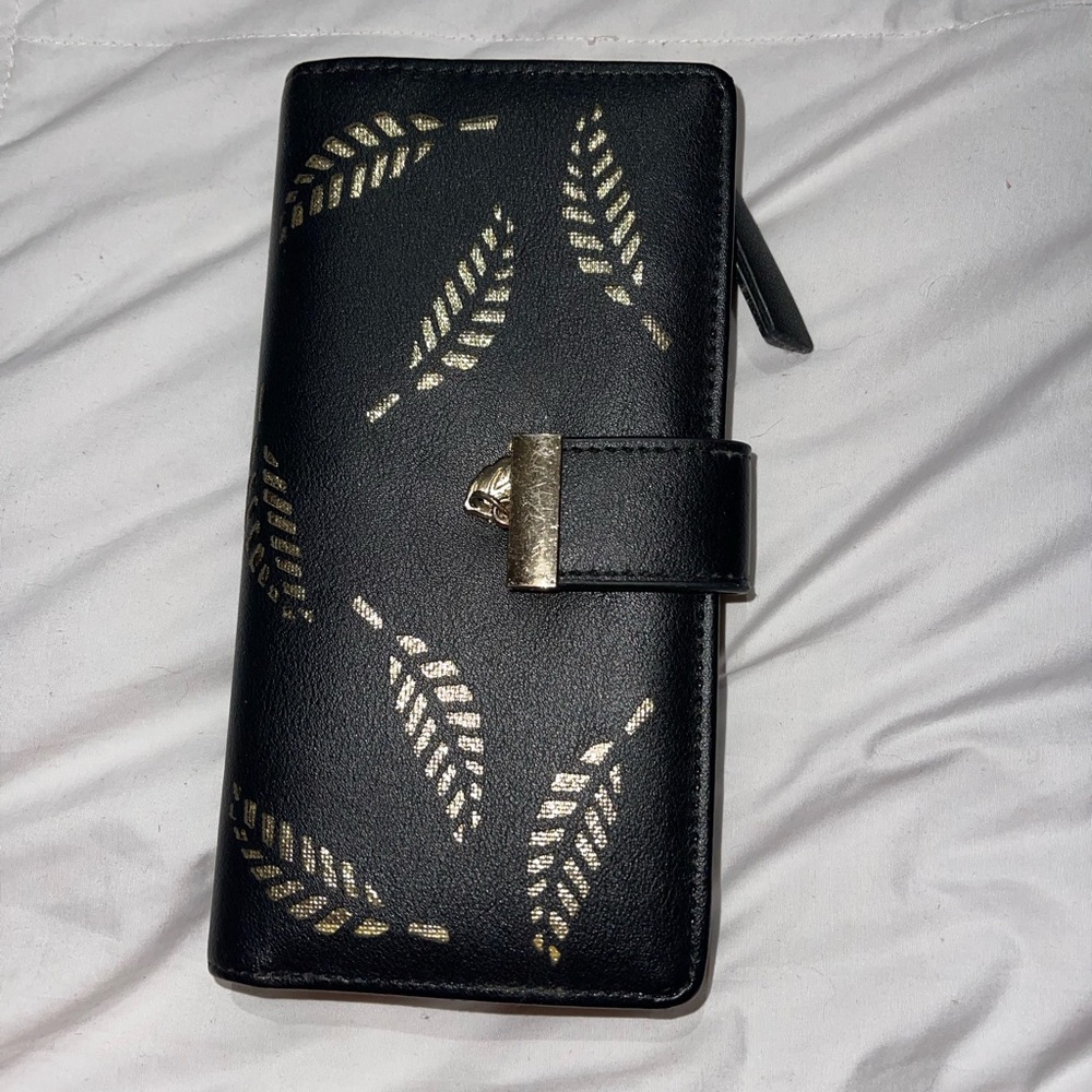 Cute black wallet